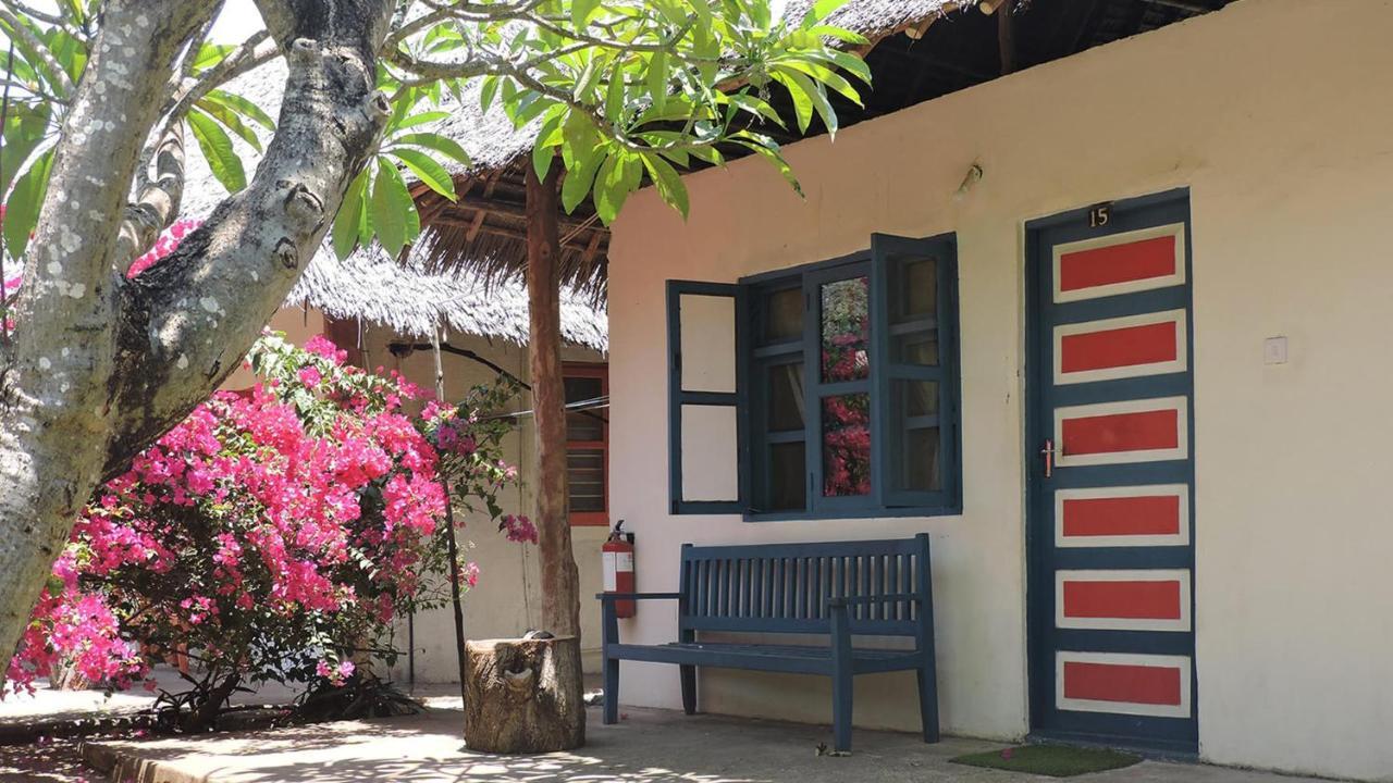 Paje By Night Bungalows ภายนอก รูปภาพ