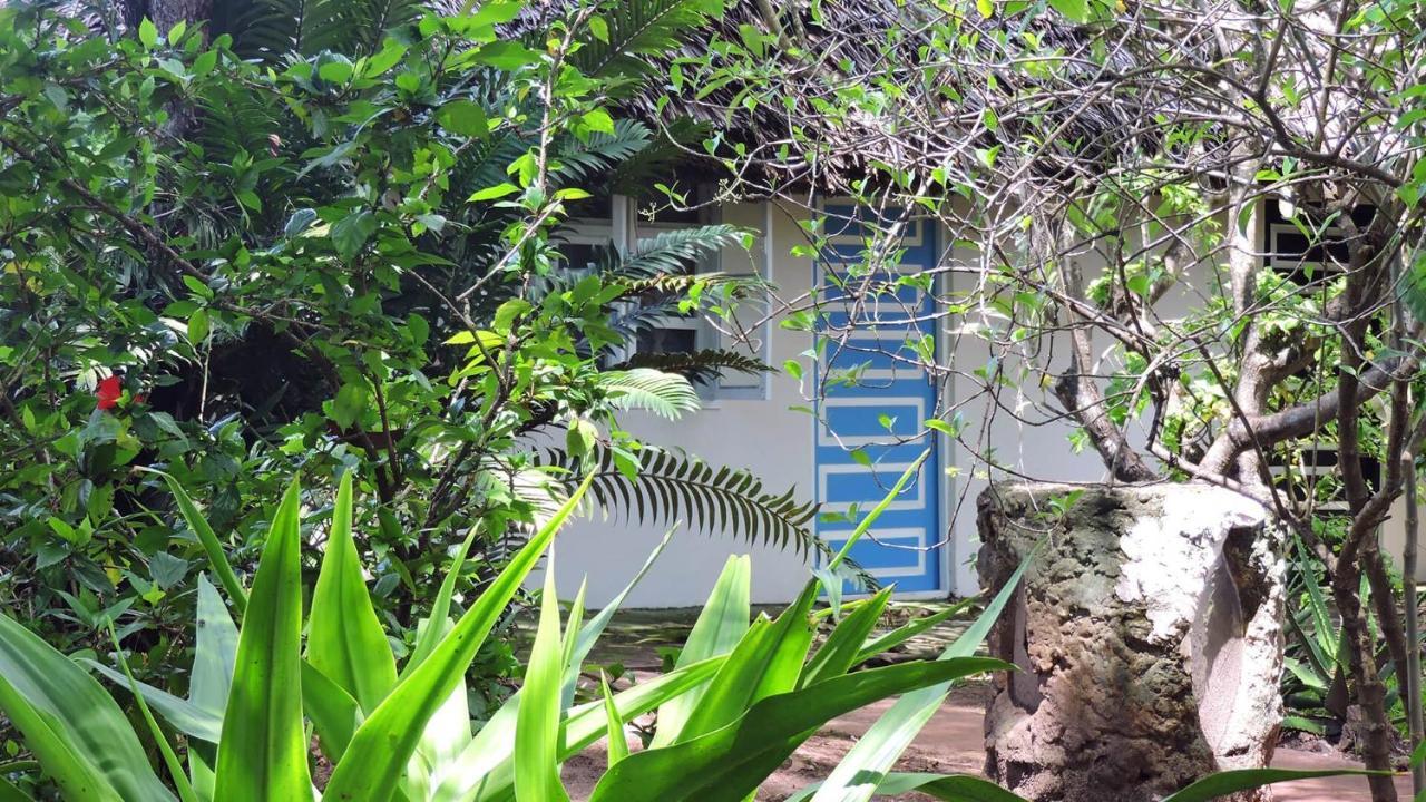 Paje By Night Bungalows ภายนอก รูปภาพ